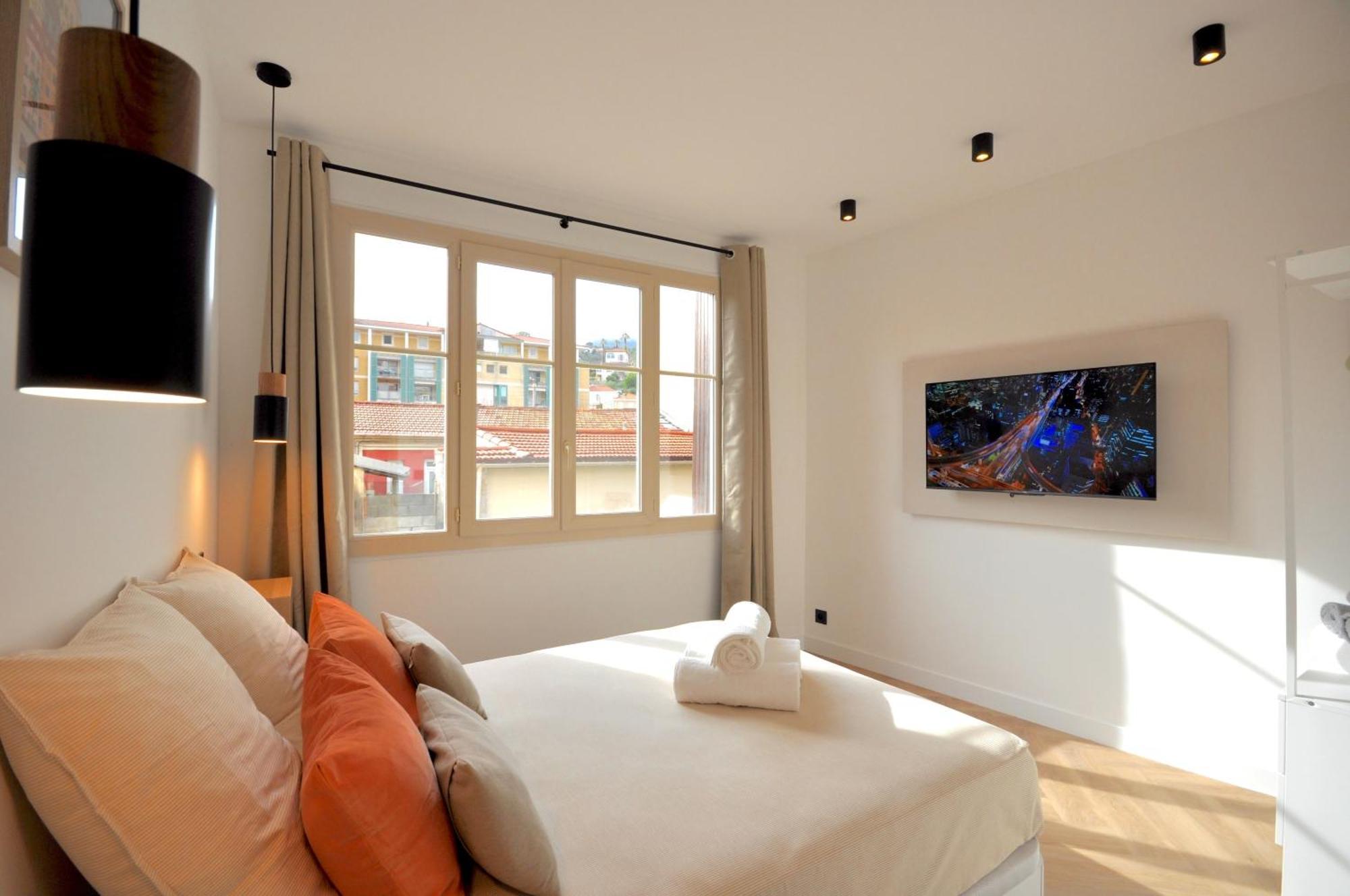 Monaco # Menton - 6 Persons - 2 Bedrooms - Full Renovated - Private Parking - Hypercenter - Clim - Beach And Sun ม็องตง ภายนอก รูปภาพ