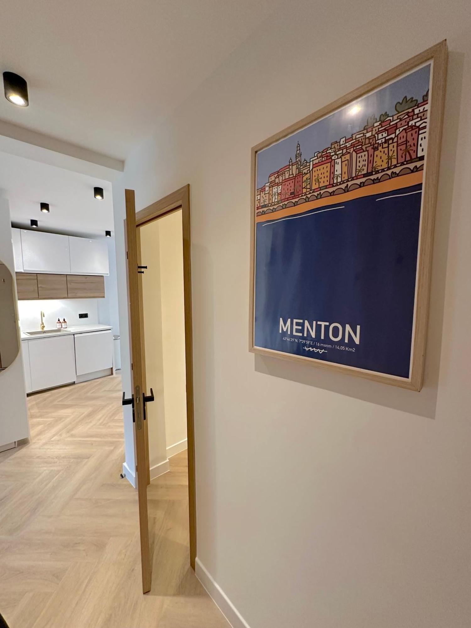 Monaco # Menton - 6 Persons - 2 Bedrooms - Full Renovated - Private Parking - Hypercenter - Clim - Beach And Sun ม็องตง ภายนอก รูปภาพ