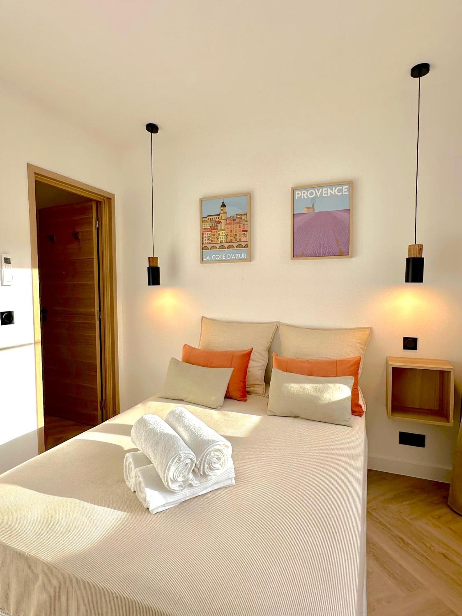 Monaco # Menton - 6 Persons - 2 Bedrooms - Full Renovated - Private Parking - Hypercenter - Clim - Beach And Sun ม็องตง ภายนอก รูปภาพ